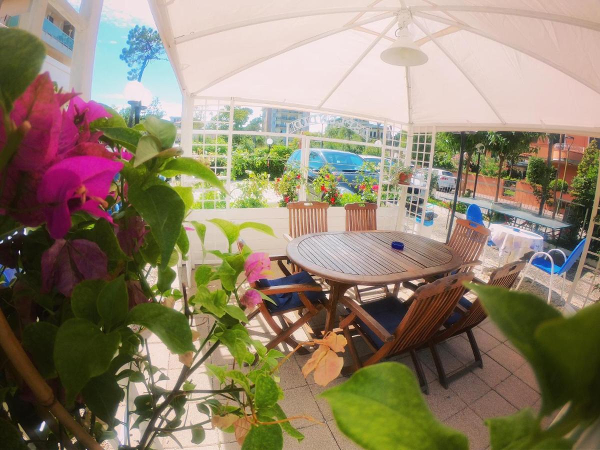 Splendid B&B Milano Marittima Exteriör bild