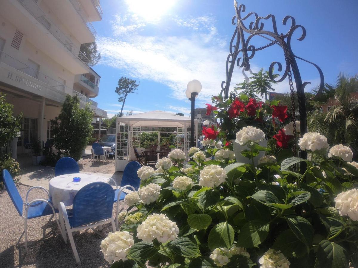Splendid B&B Milano Marittima Exteriör bild