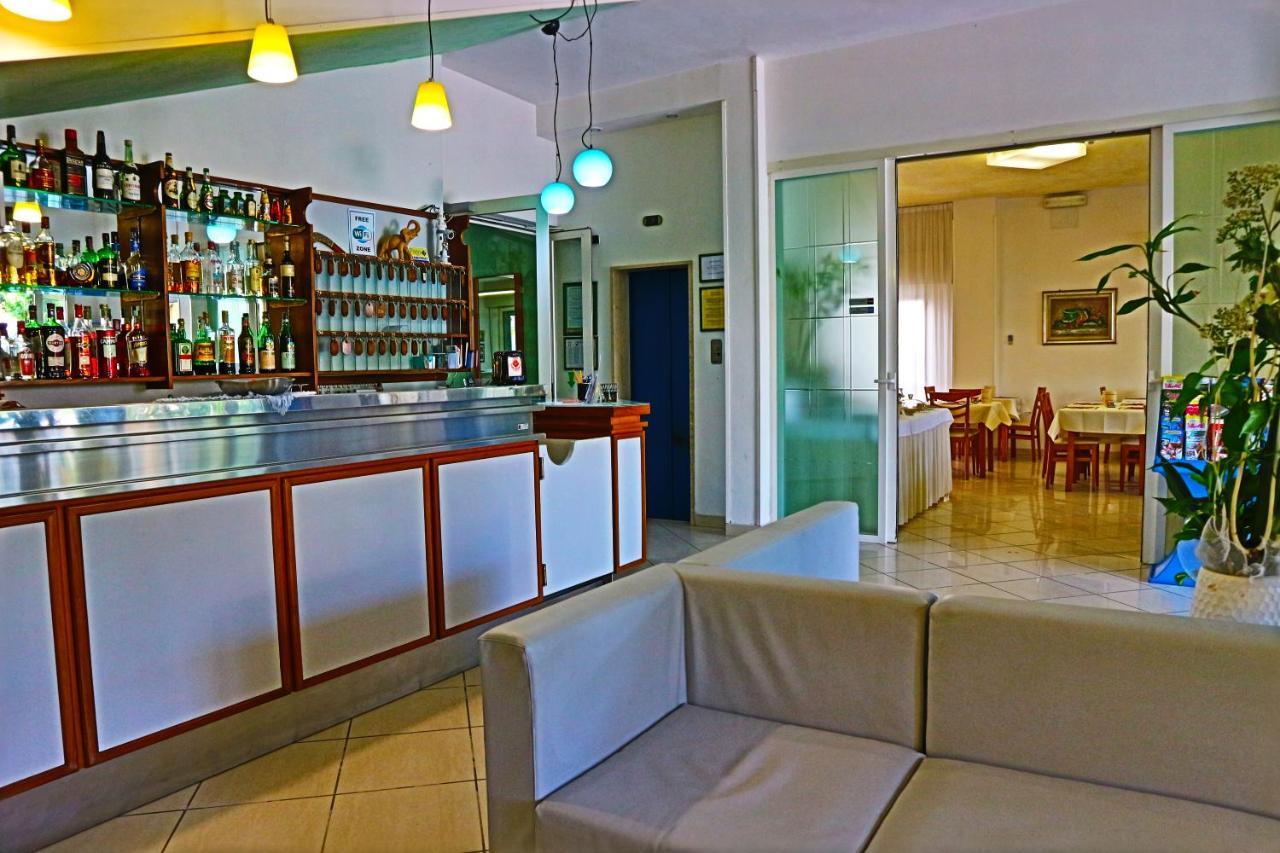 Splendid B&B Milano Marittima Exteriör bild